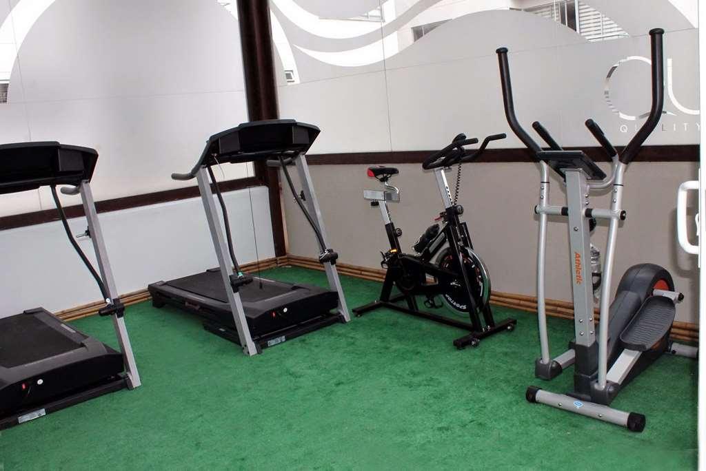 Quo Quality Hotel مانيزاليس المرافق الصورة Elliptical trainer (right)