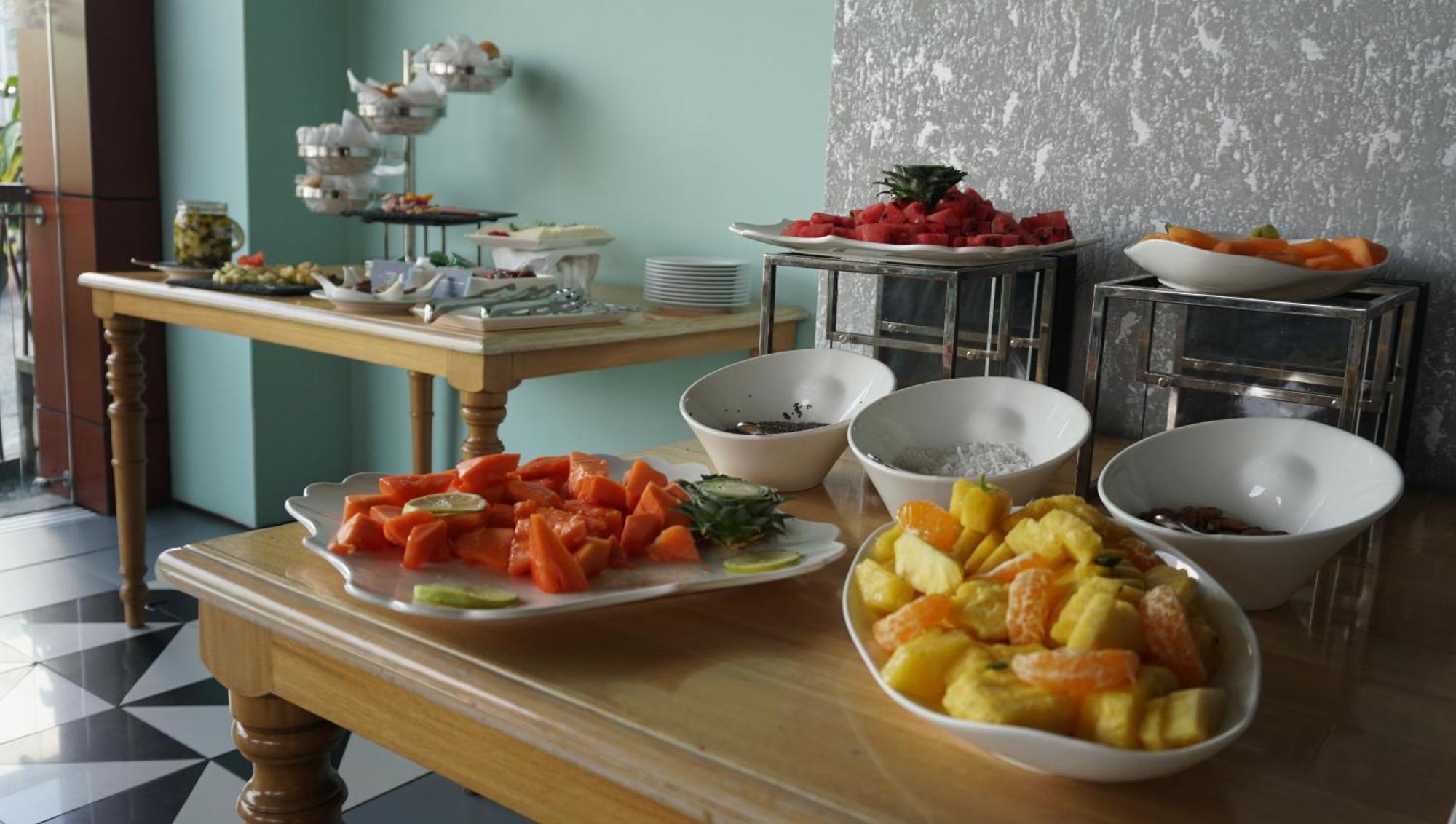 Quo Quality Hotel مانيزاليس المظهر الخارجي الصورة Fruit salad
